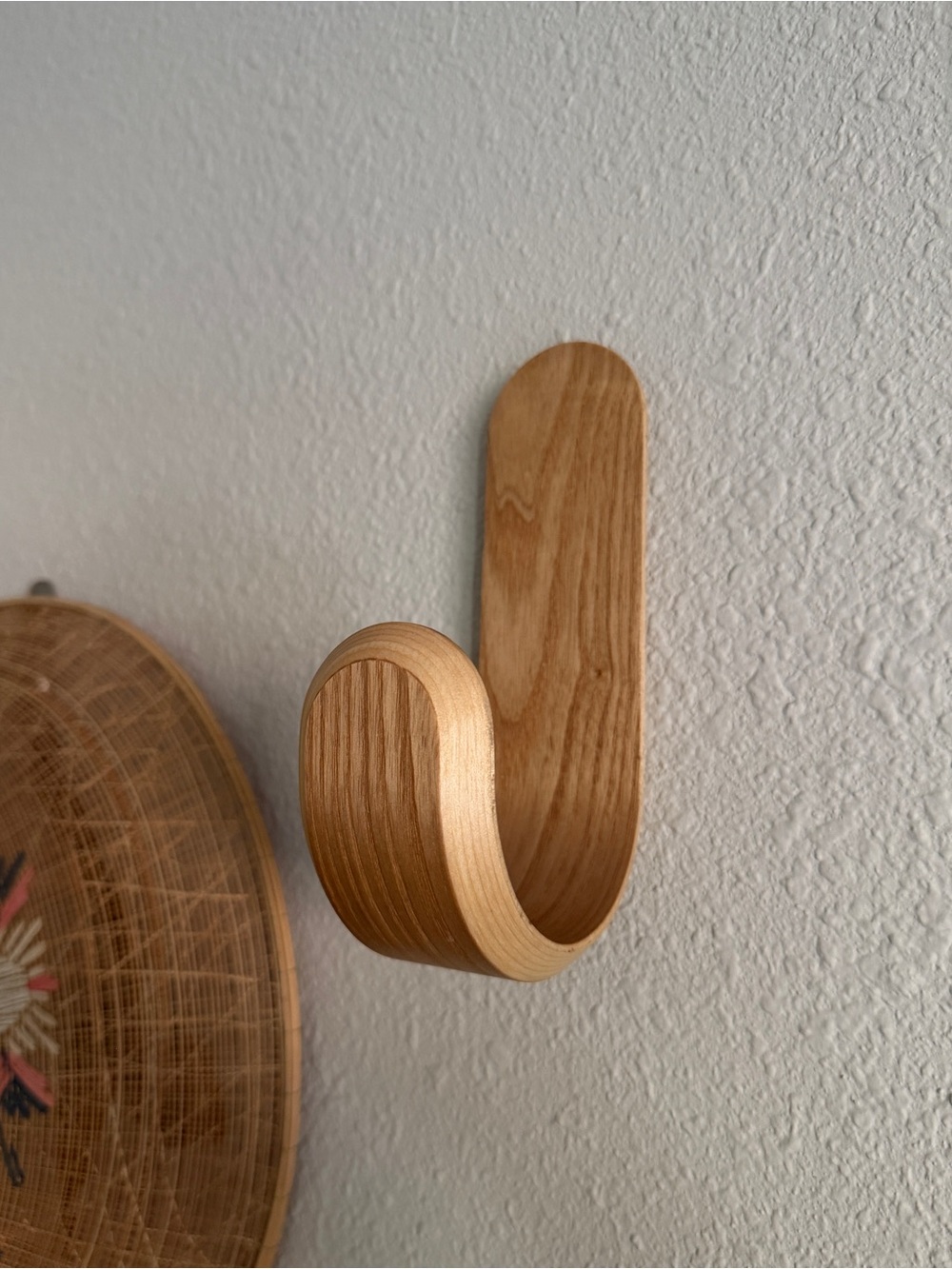 Normann Copenhagen Curve Hook - Oak Finish